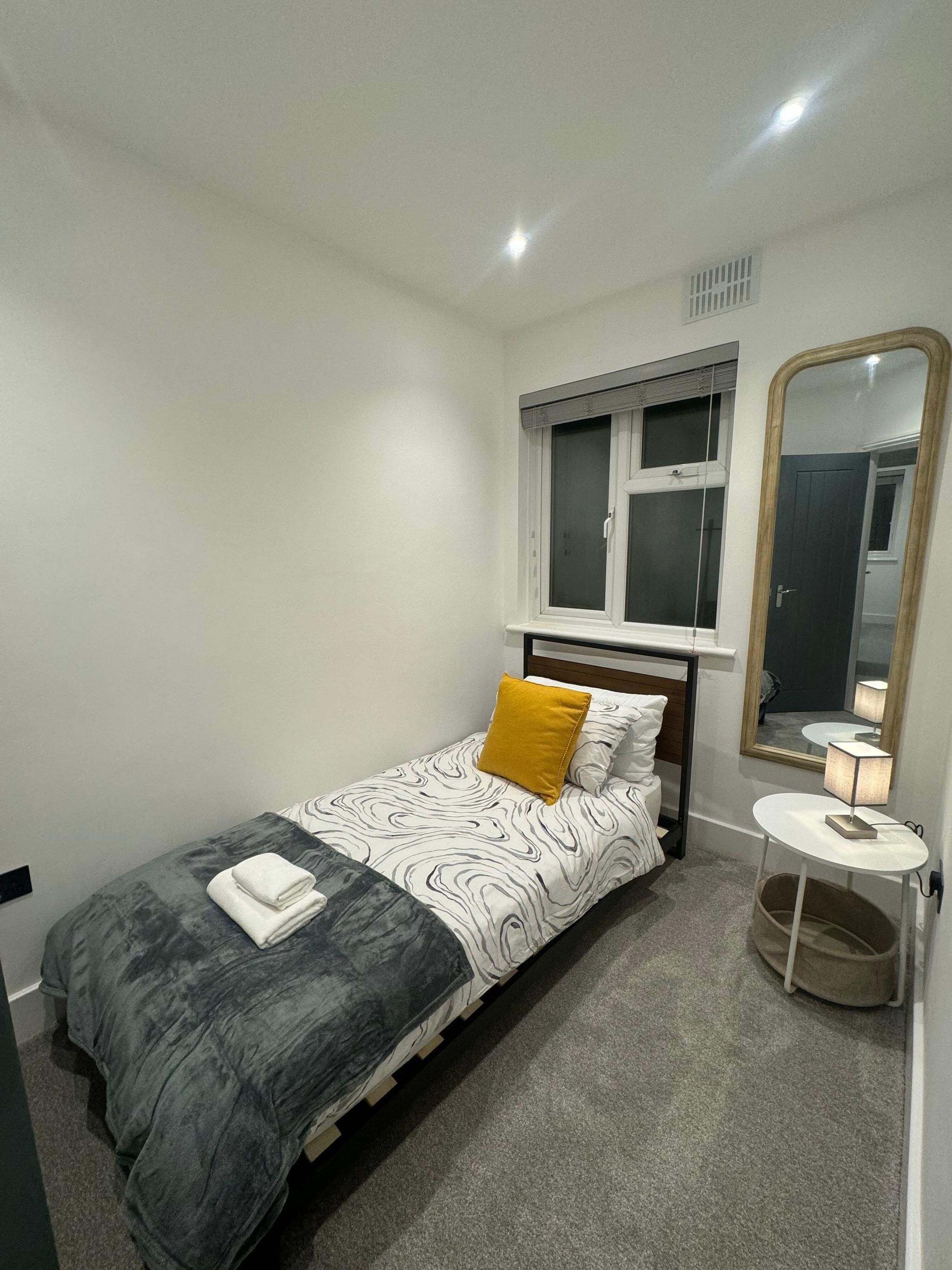 Modern 3bed, Garden, Surbiton St.6